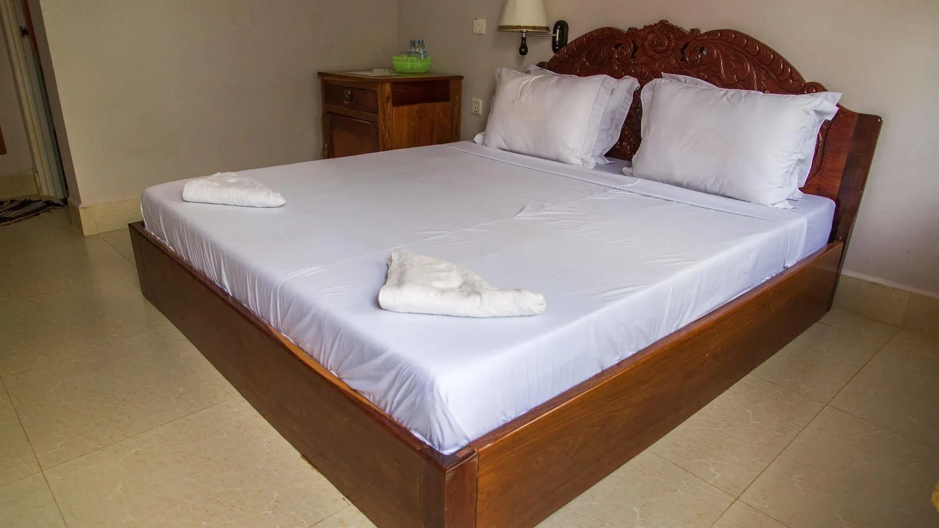 *** Hotel Golden River Resort Sihanoukville Camboja